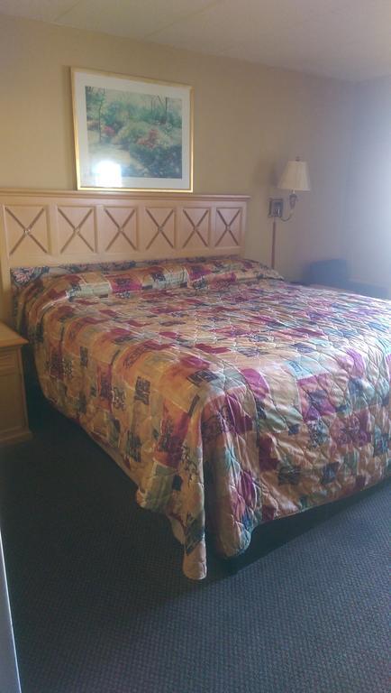Days Inn & Suites By Wyndham Caseyville المظهر الخارجي الصورة